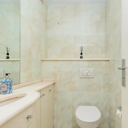 Frontiere Avec Monaco - Balcon Avec Vue - Parking - Do Apartment