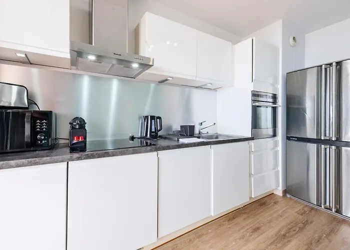 Frontiere Avec Monaco - Balcon Avec Vue - Parking - Do