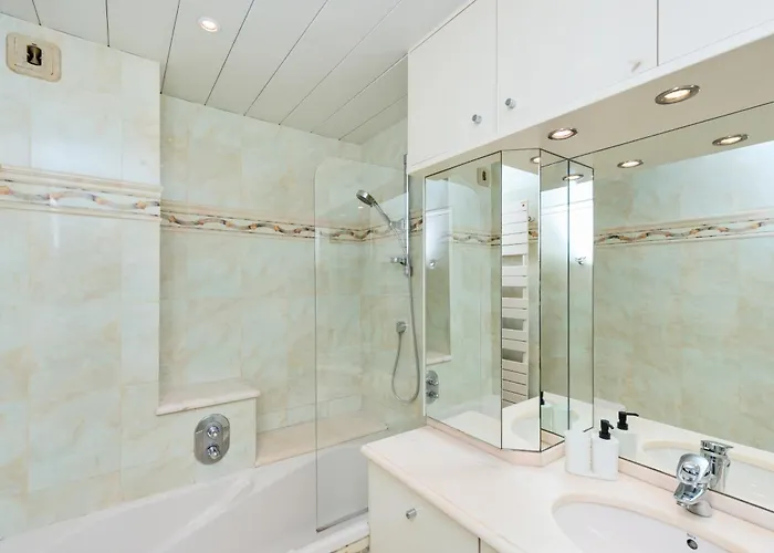 Frontiere Avec Monaco - Balcon Avec Vue - Parking - Do * Beausoleil