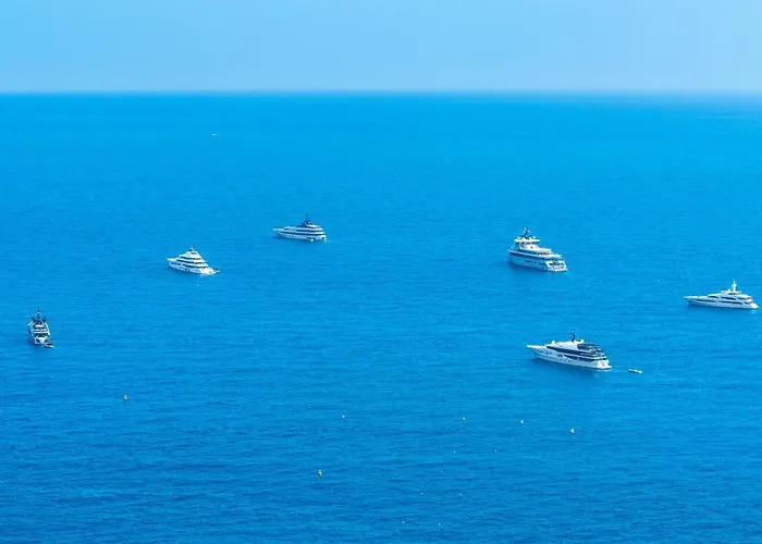 Frontiere Avec Monaco - Balcon Avec Vue - Parking - Do * بوزولي